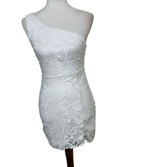 Lulu’s Madina White Sequin One-Shoulder Bodycon Mini Dress size X-Small XS - Picture 1 of 9